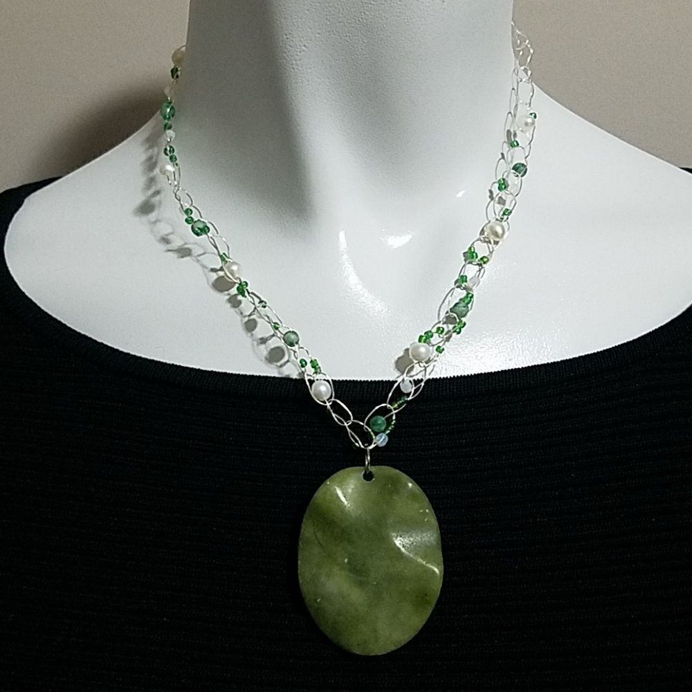 Green & White Necklace